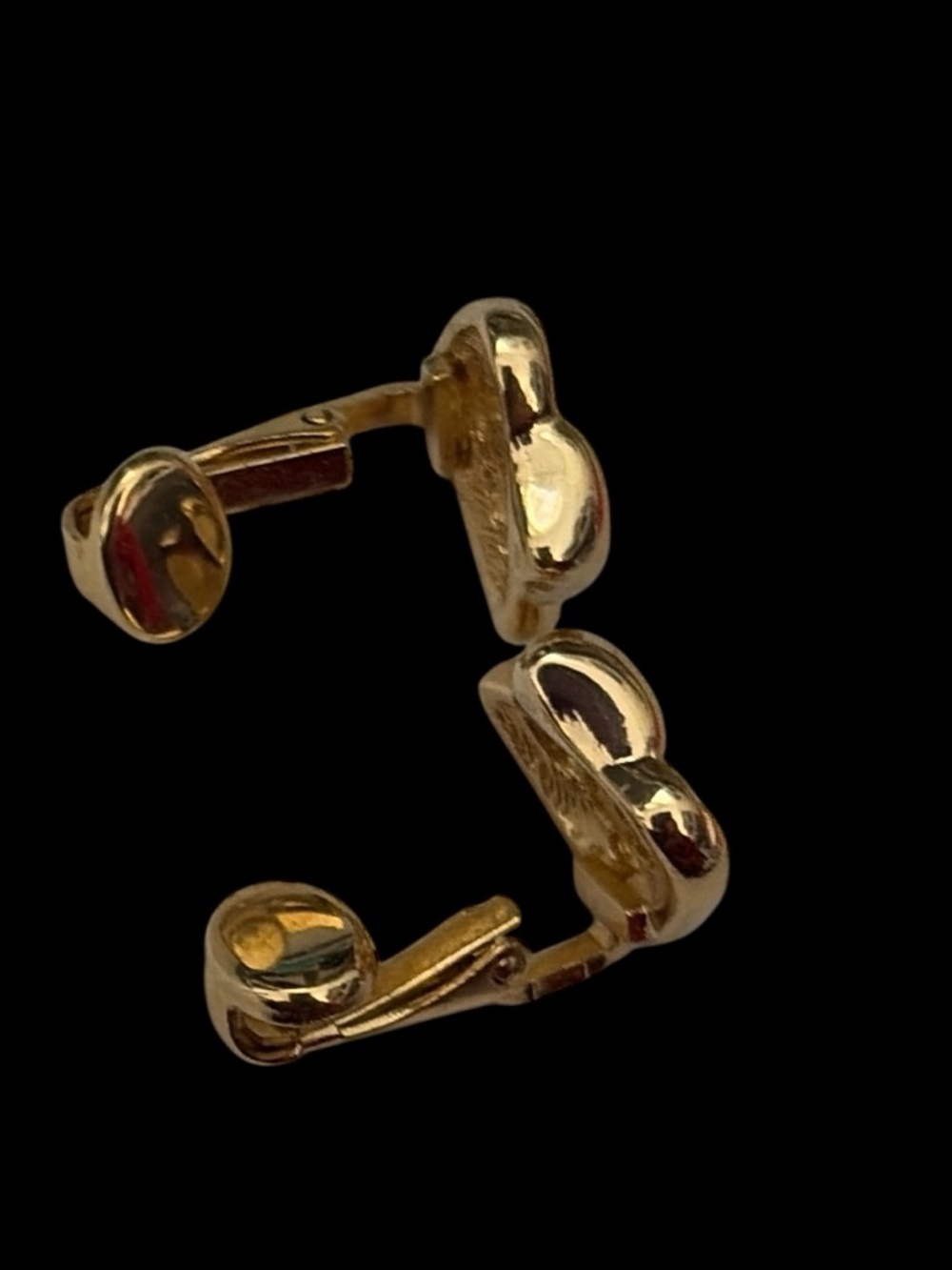 Dior Gold Heart Floral Logo Stud Earrings - Picture 5 of 6